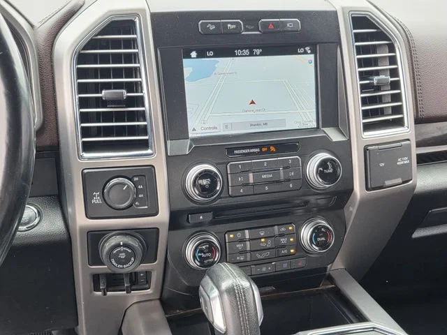 Used 2017 Oxford White Ford Platinum image 9