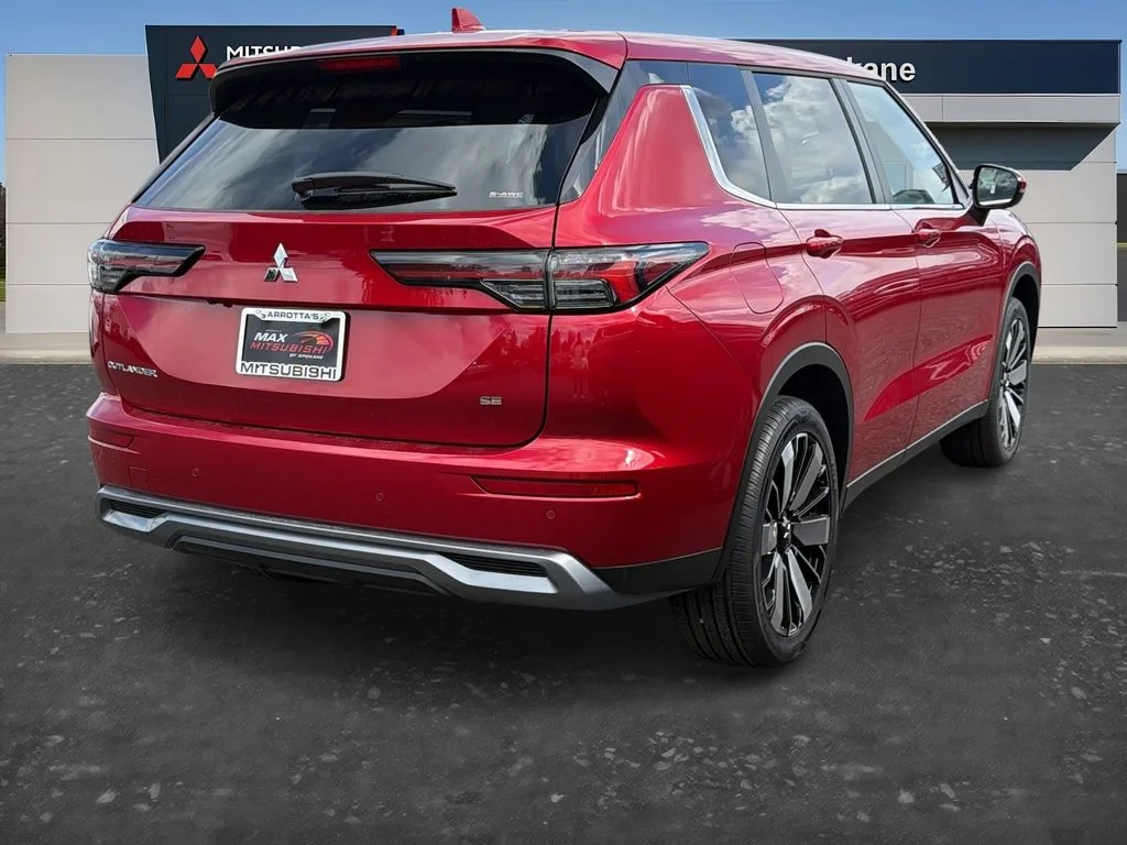 New 2026 Red Diamond Mitsubishi SE 1.5T S-AWC image 5