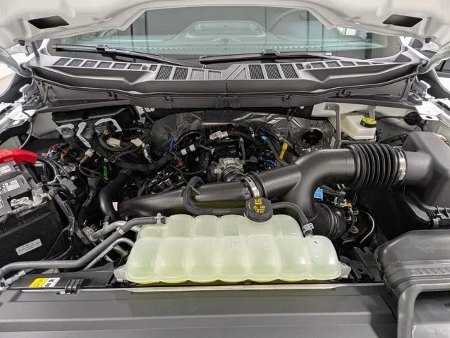 New 2026 Oxford White Ford XLT image 62