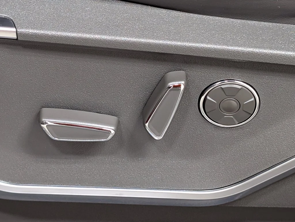 New 2026 Ruby Red Metallic Tinted Clearcoat Ford Platinum® image 18