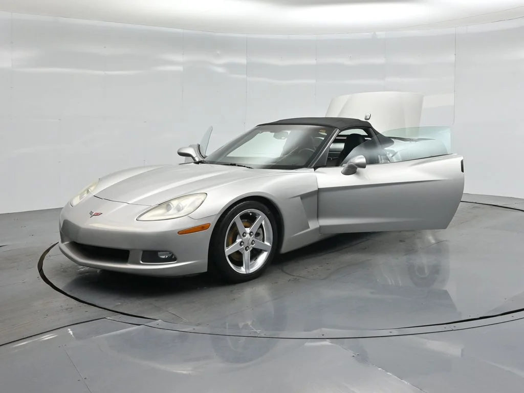 Used 2005 Silver Chevrolet Base image 24