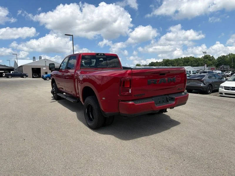New 2026 Molten Red Pearl-Coat Exterior Paint RAM Laramie image 5