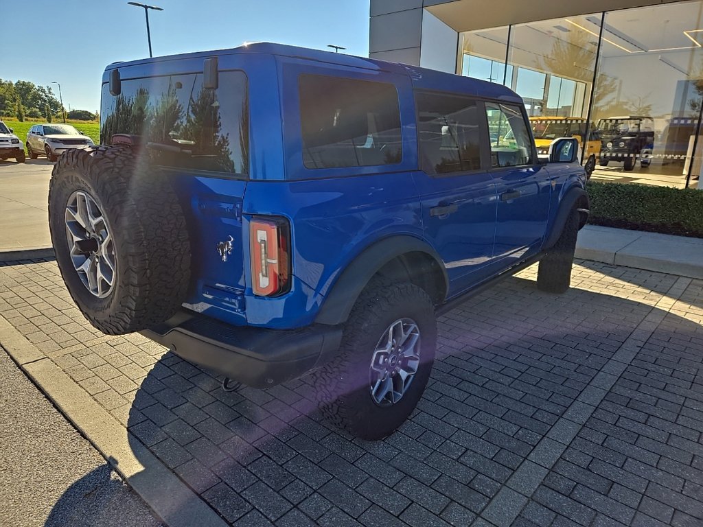 Used 2025 Blue Metallic Ford Badlands image 5
