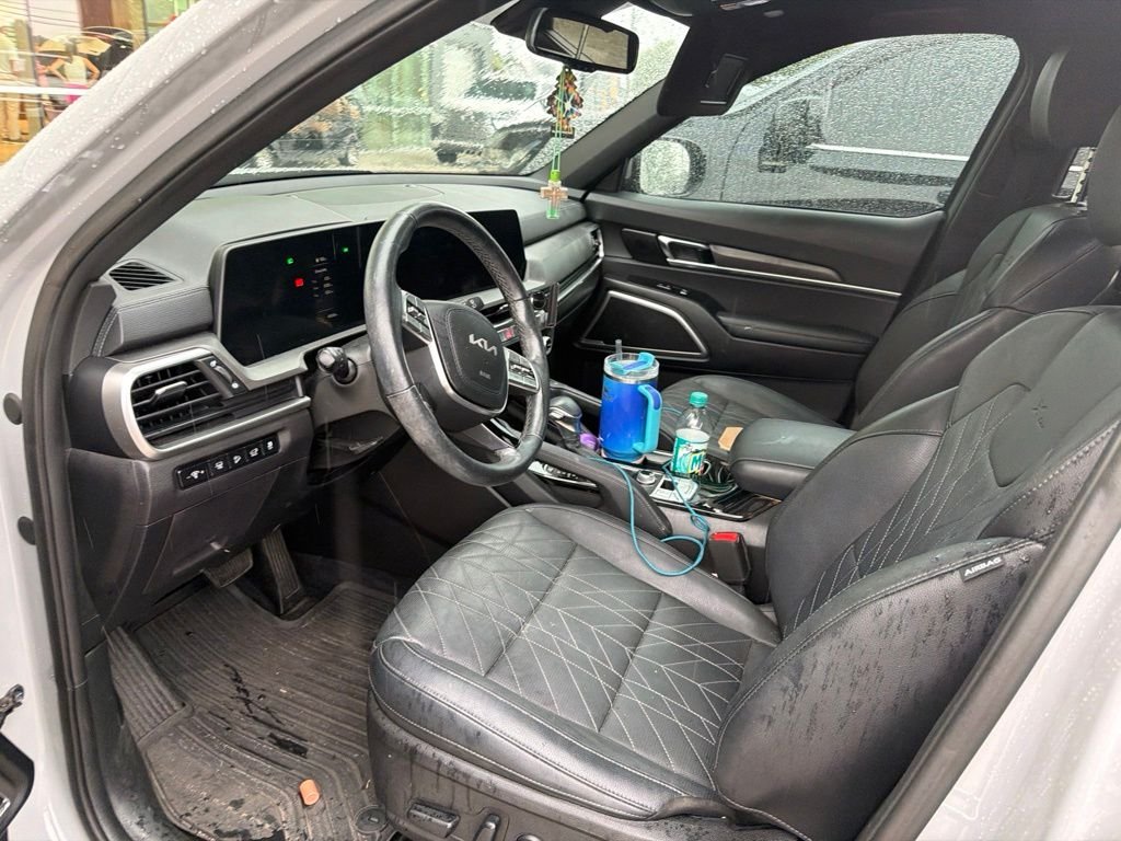 Used 2023 Gray Kia EX X-Line image 2