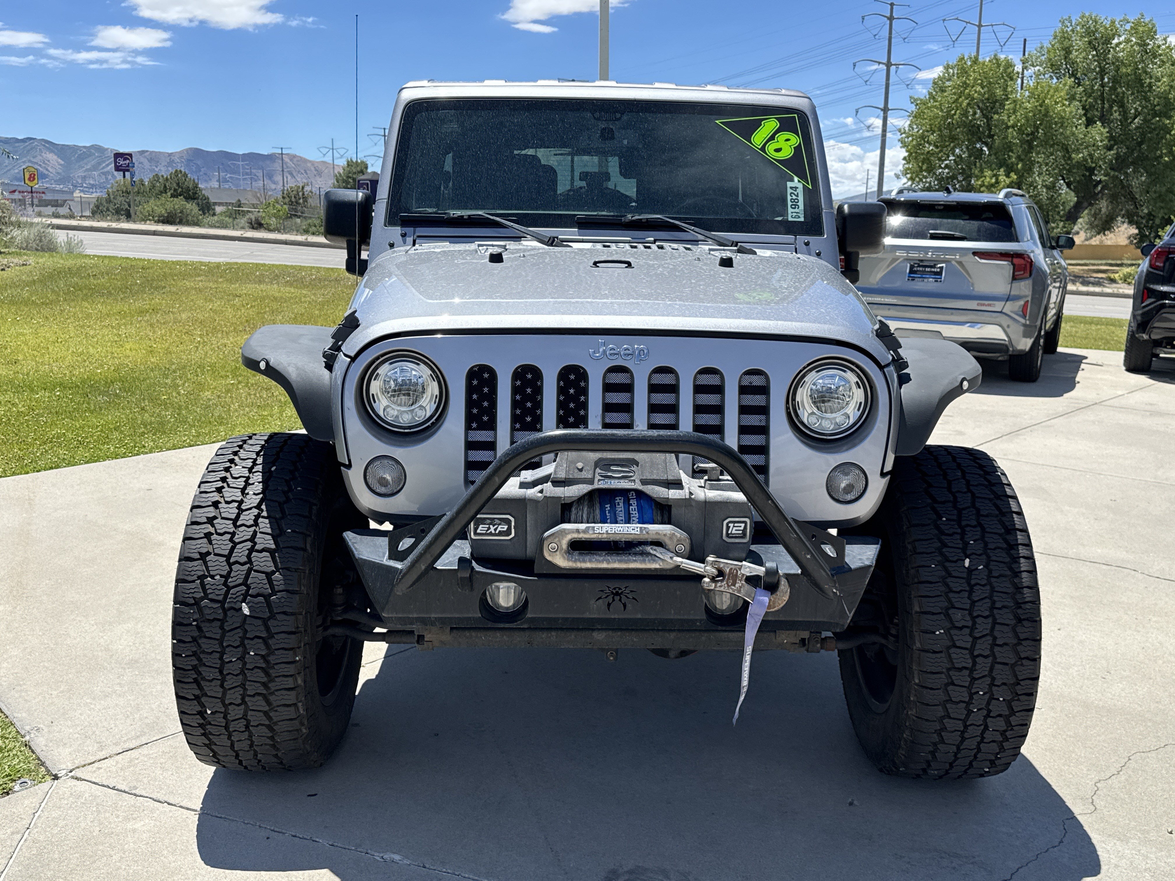 Used 2018 Silver Jeep Rubicon 4x4 image 8