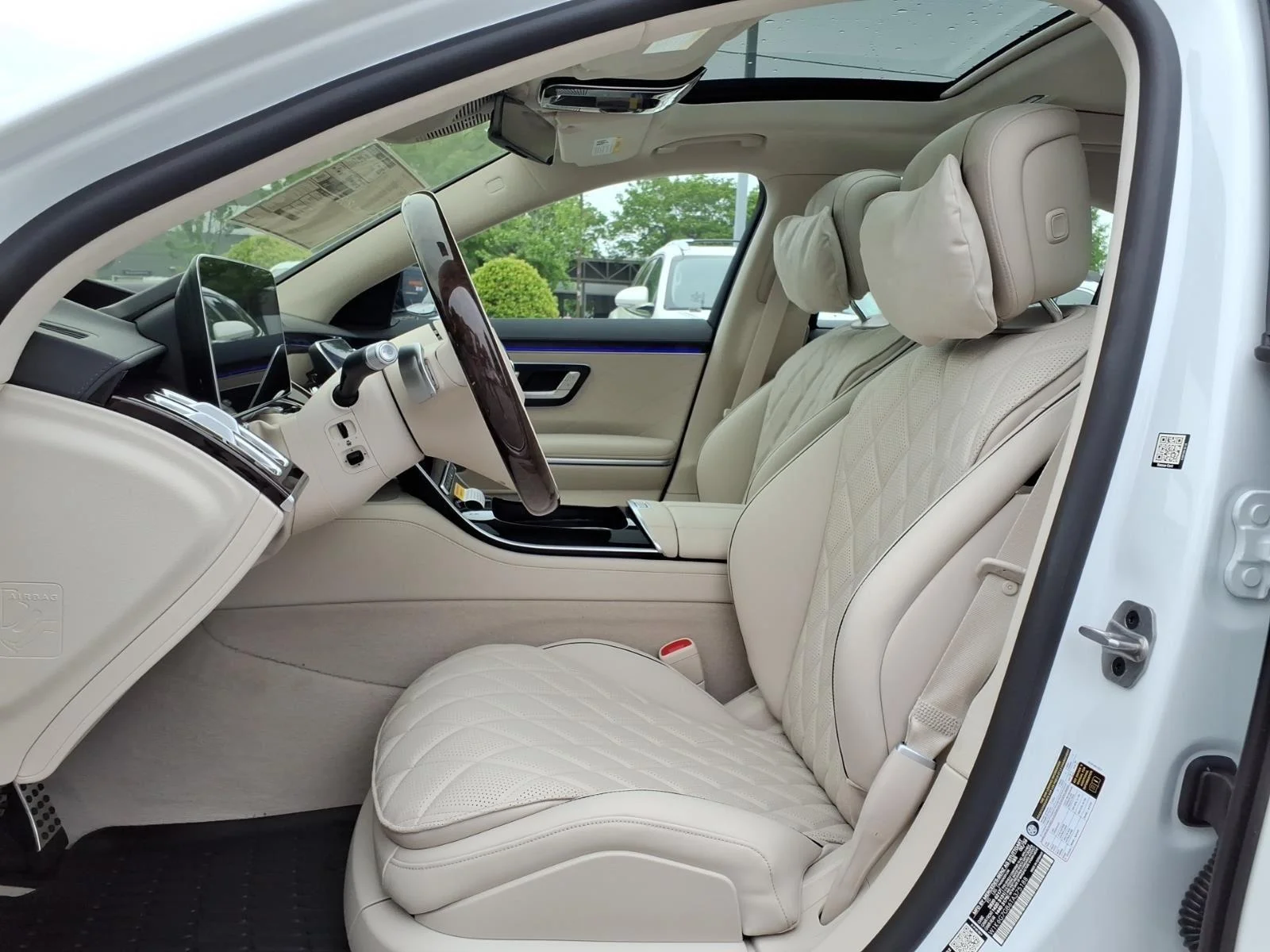 New 2026  Mercedes-Benz S 580 image 14