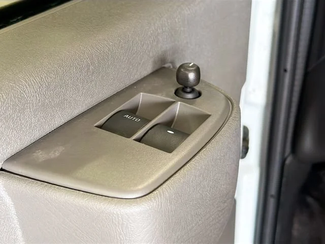 2025 Chevrolet Express Cargo Work Van - Photo 20