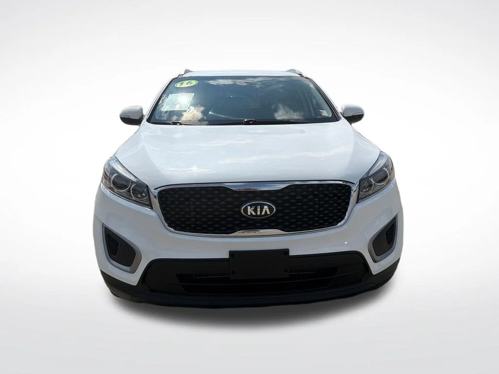 Used 2016 Kia Sorento LX with VIN 5XYPG4A32GG087186 for sale in Richmond, IN