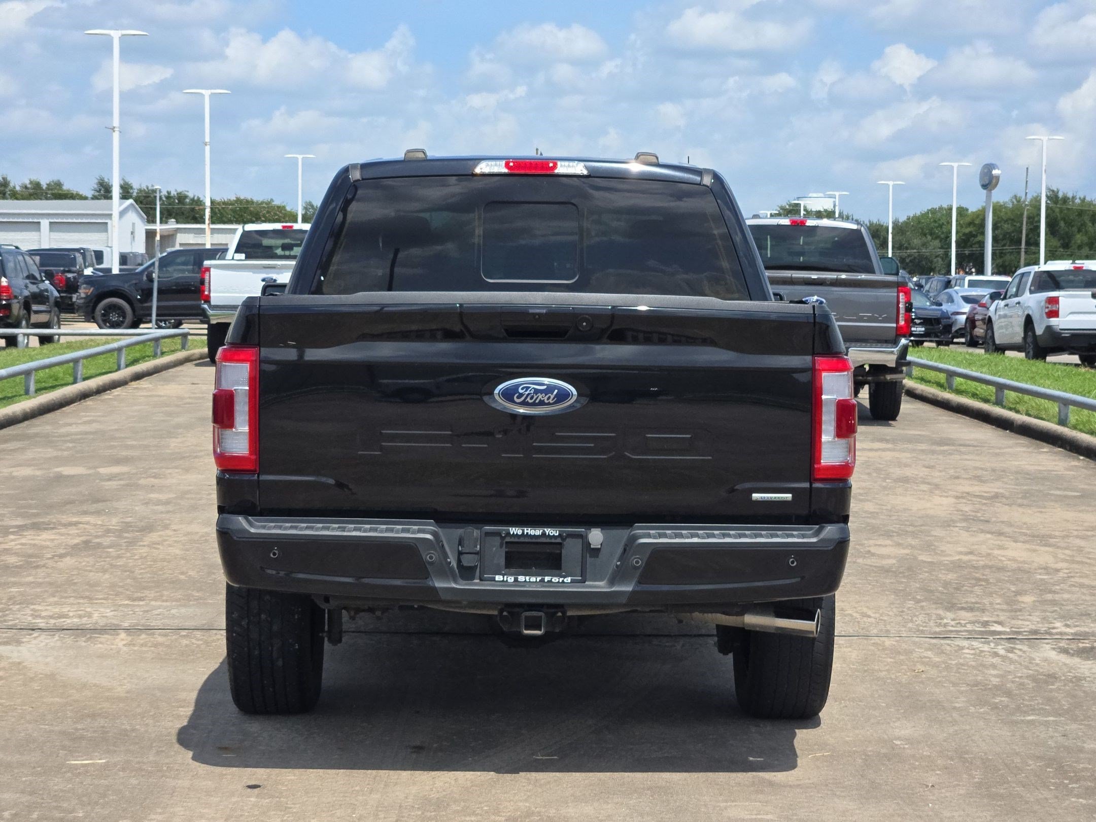 Used 2023 Agate Black Metallic Ford Lariat image 4