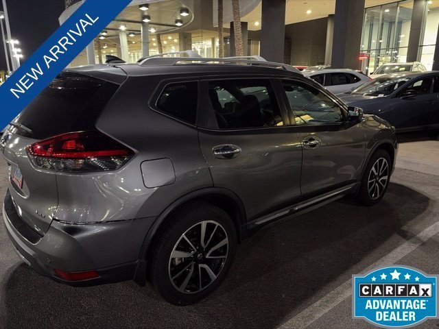 Used 2019 Gun Metallic Nissan SL image 3