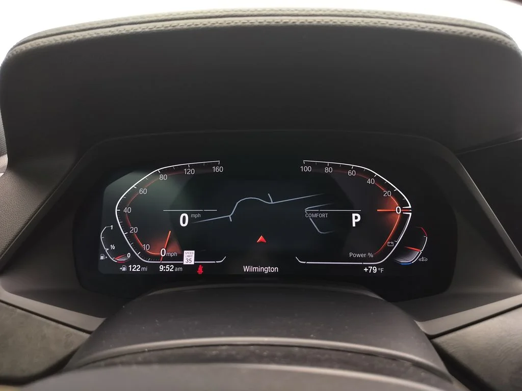 Used 2022 Black BMW sDrive40i image 14