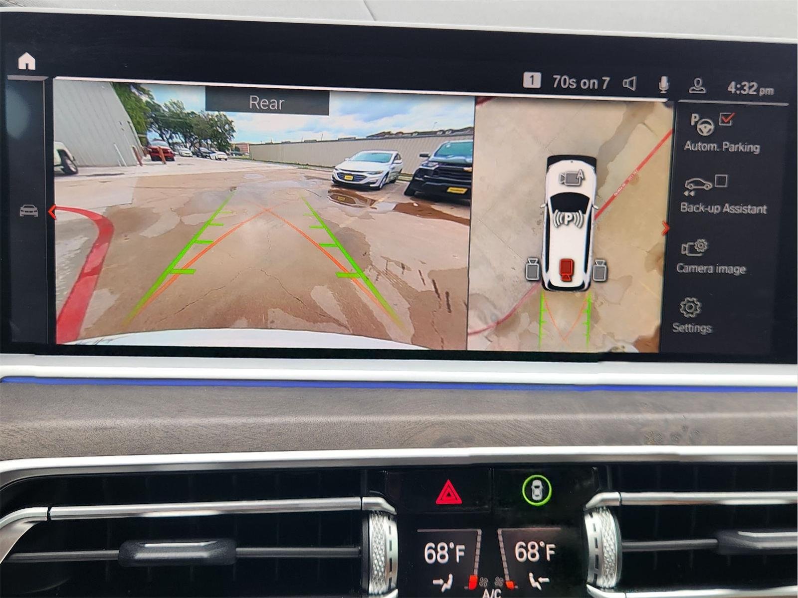 2021 BMW X7 photo 19 of 35