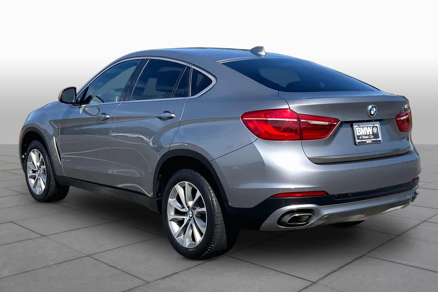 Used 2019 Space Gray Metallic BMW xDrive35i image 11