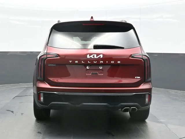 Used 2024 Red Kia EX X-Line image 2