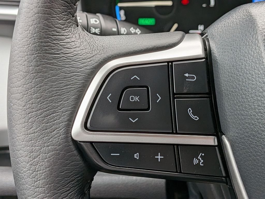 Used 2026  Toyota XLE image 23