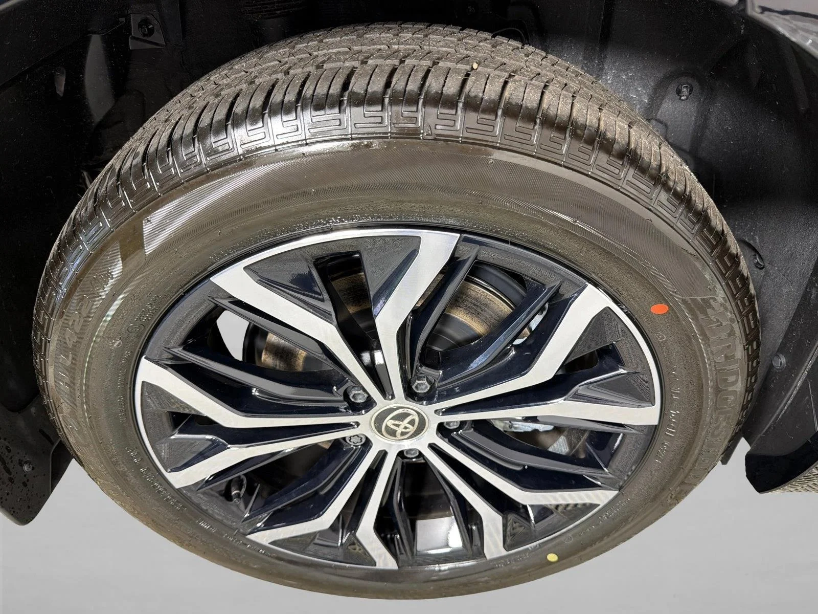 Used 2025 Copper Toyota XLE image 17