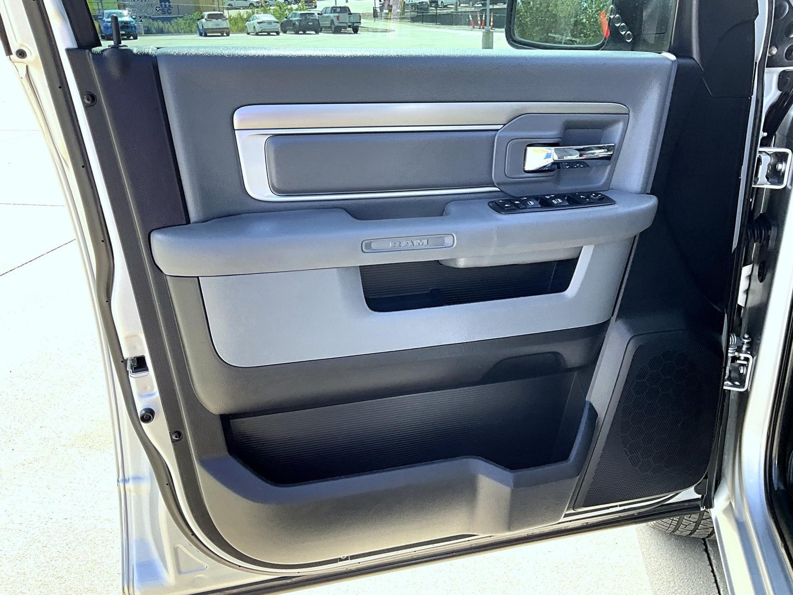 Used 2018 Silver Ram Big Horn image 9
