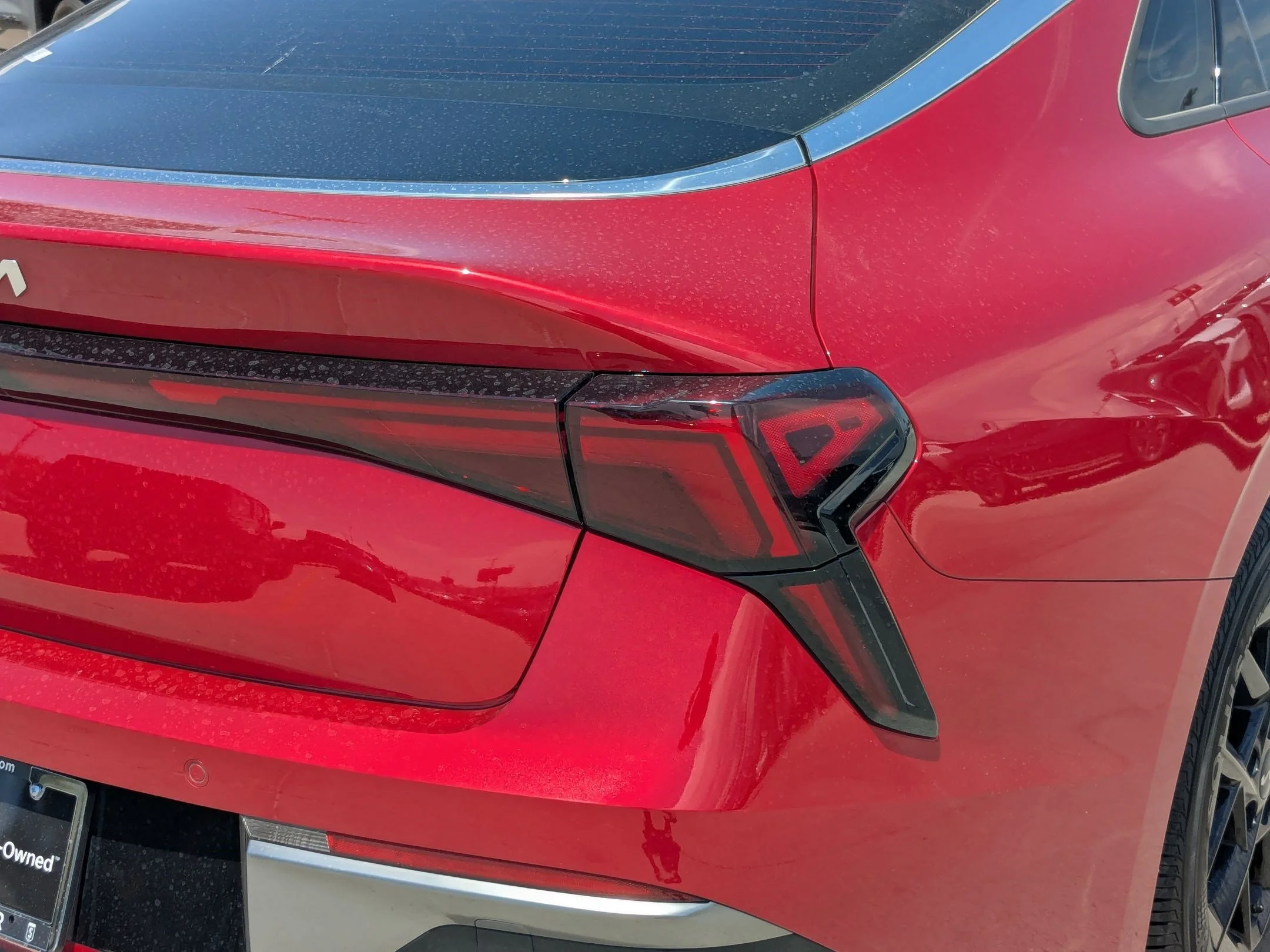 Used 2025 Runway Red Kia LXS image 11