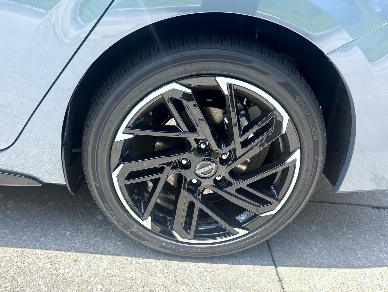 New 2026 Atlantic Gray Metallic Nissan SR image 22