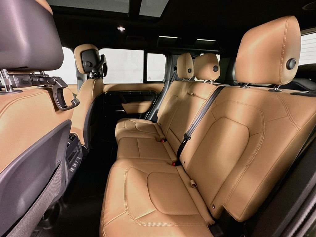 New 2026 Woolstone Green LAND ROVER X-Dynamic SE image 24