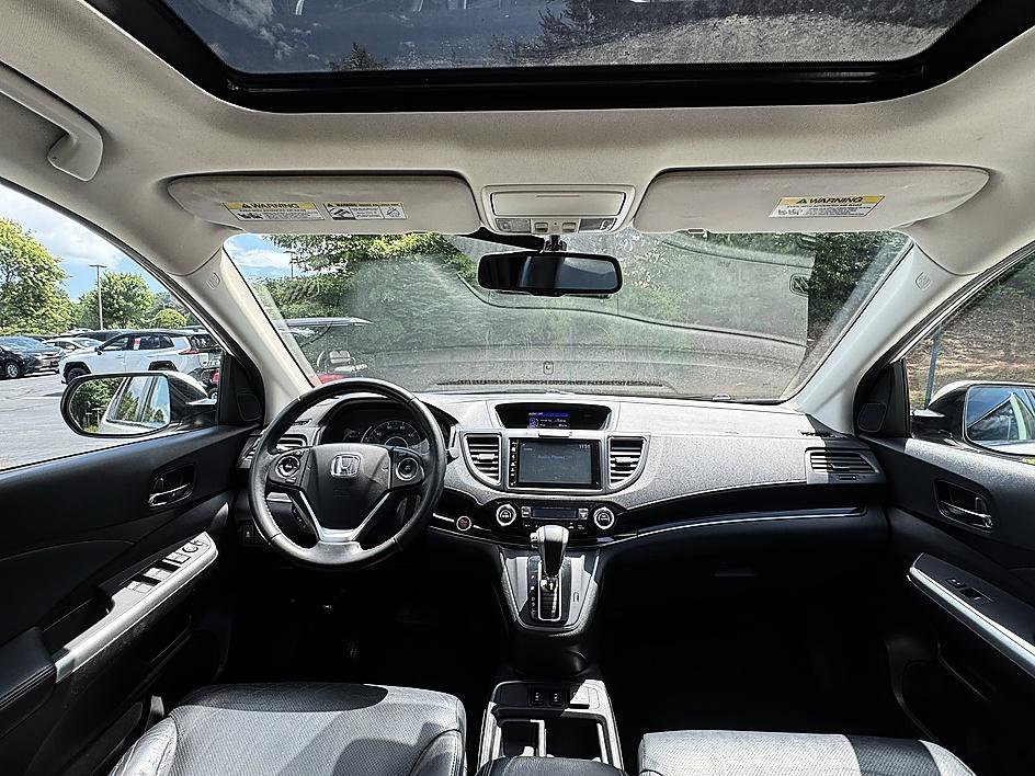 Used 2016 Diamond White Pearl Honda EX-L image 18