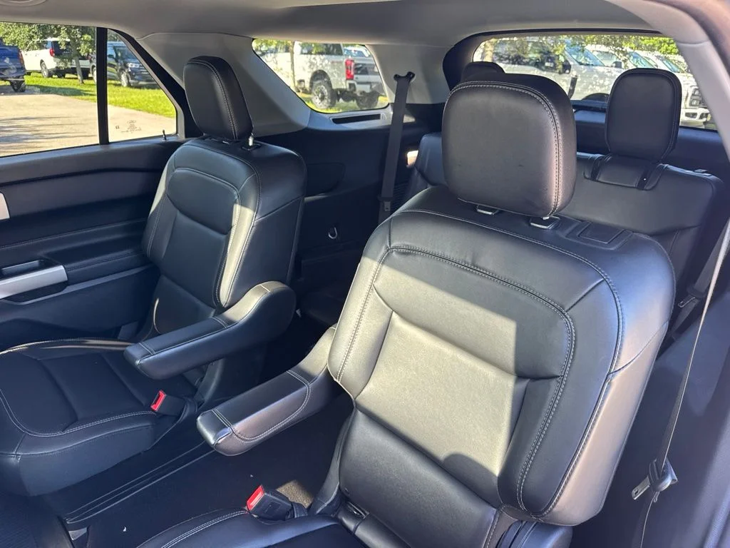 Used 2024 Gray Metallic Ford XLT image 11