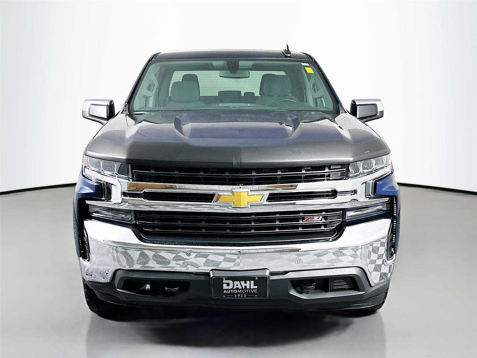 Used 2019 Chevrolet Silverado 1500 LT with VIN 3GCUYDED0KG277923 for sale in Winona, Minnesota