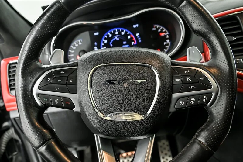Used 2016 Brilliant Black Crystal Pearl Coat Jeep SRT image 24