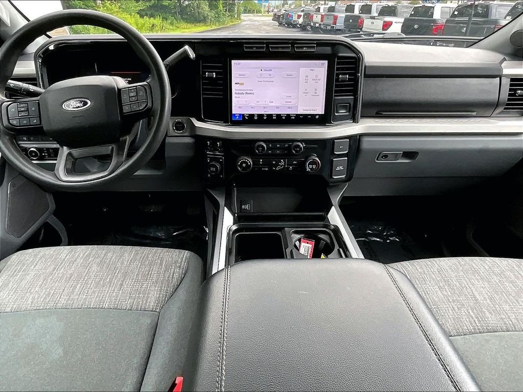 Used 2023 Black Ford XLT image 21