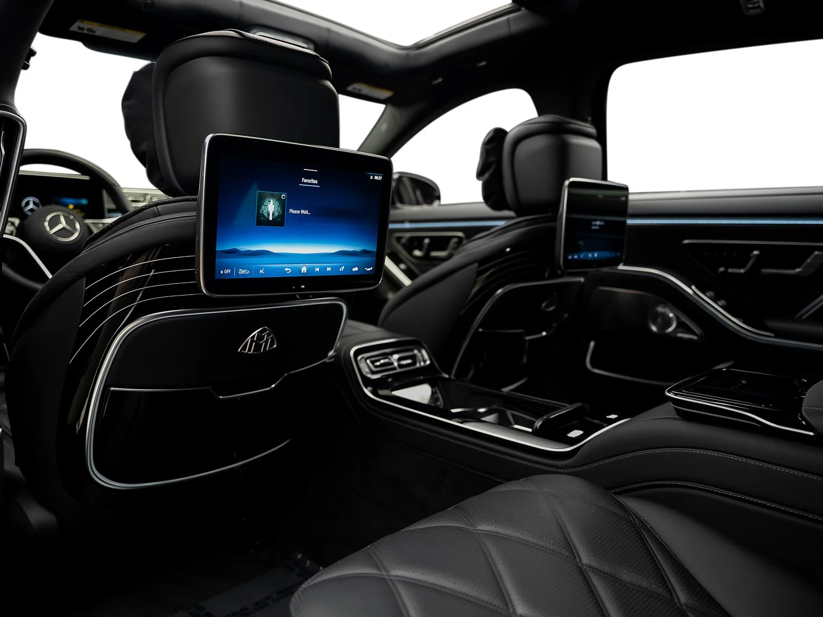 Used 2023  Mercedes-Benz Maybach S 680 image 43