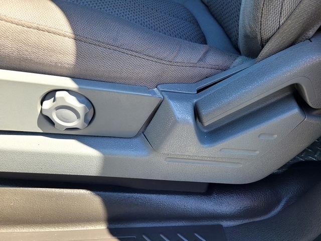 Used 2014 White Ford XL image 11