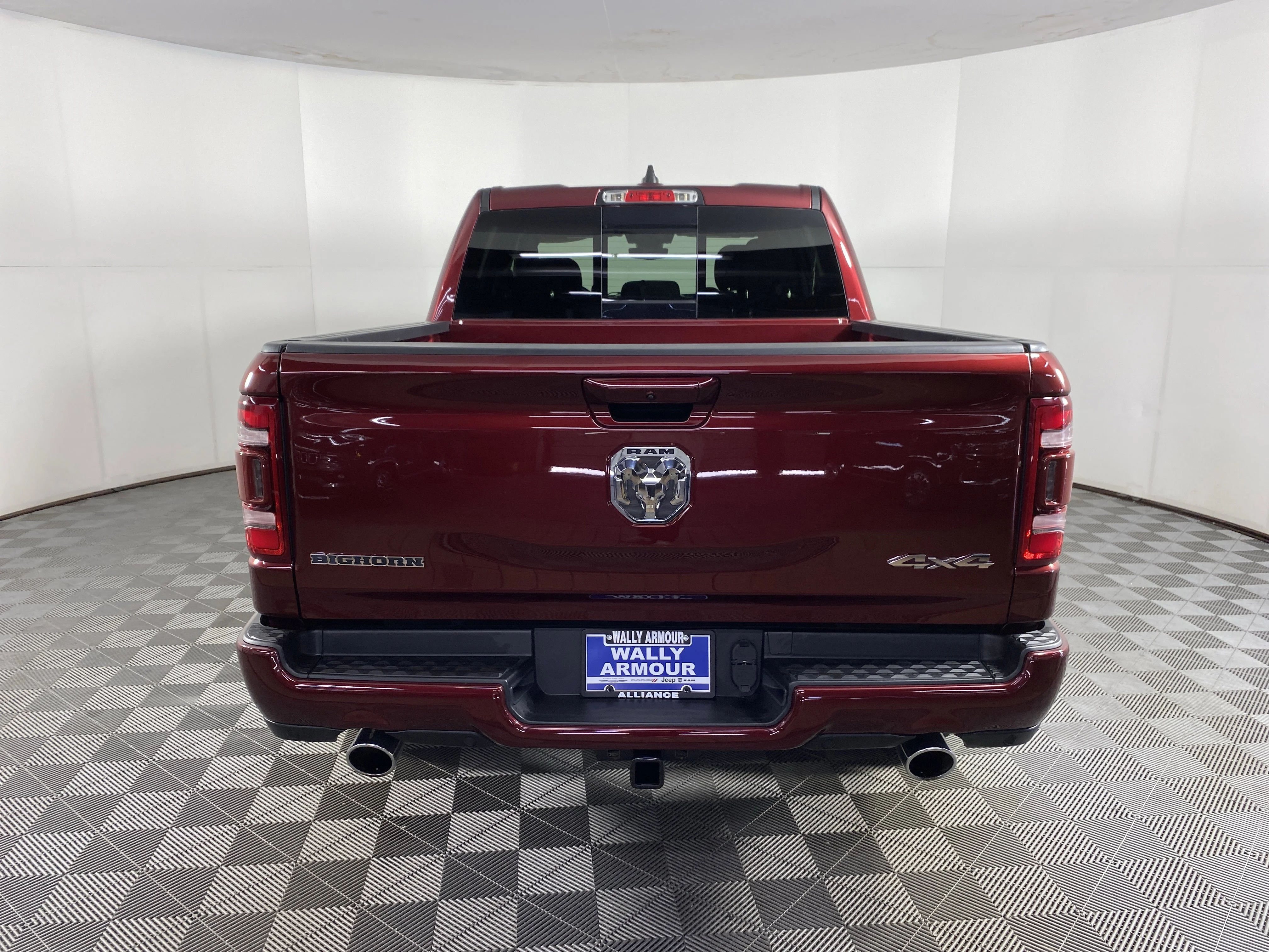 Used 2022 Delmonico Red Pearlcoat Ram Big Horn image 9