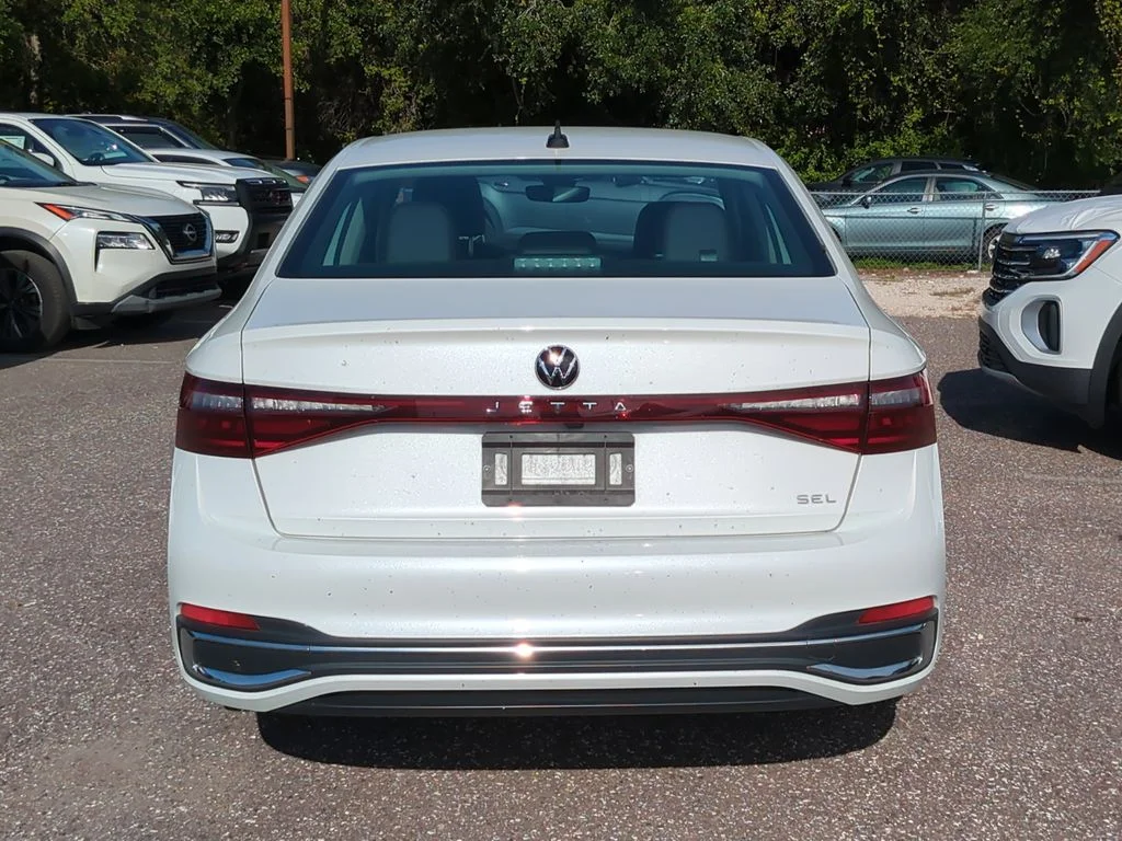 Certified Used 2025 White Volkswagen 1.5T SEL image 4