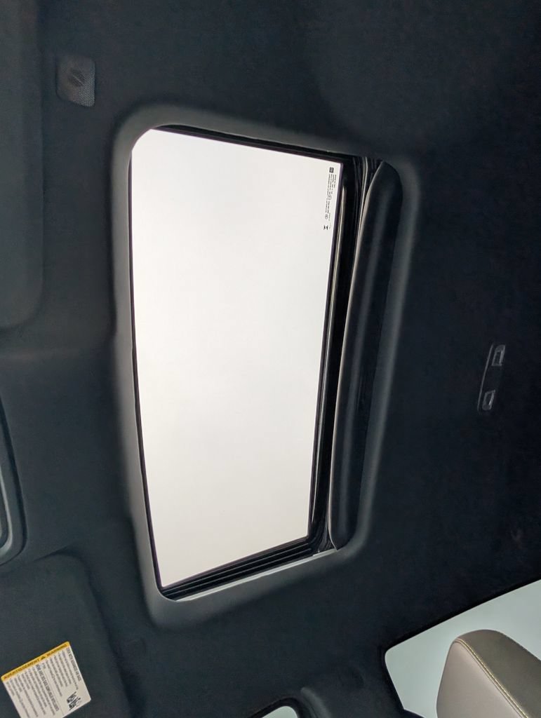 2025 Chevrolet Silverado 1500 ZR2 - Photo 13