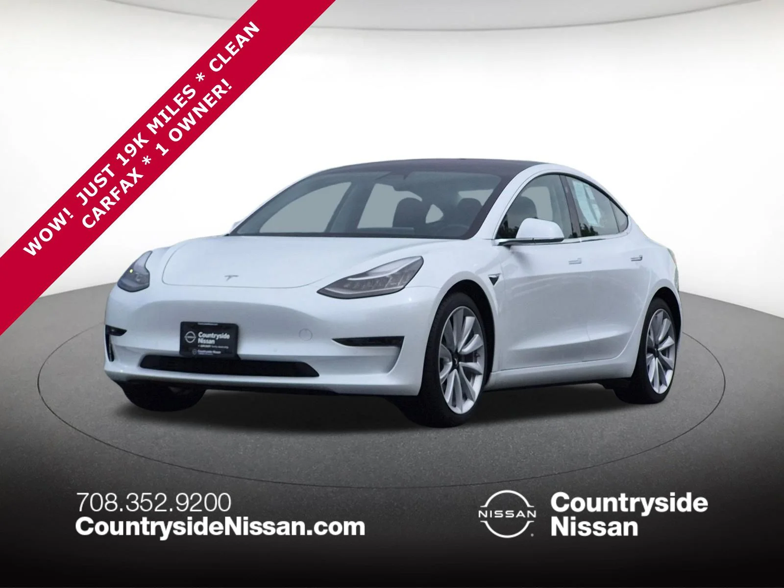 Used 2018 White Tesla Mid Range Battery image 1
