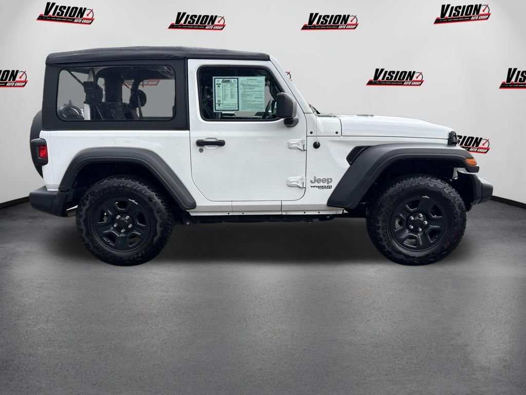 Used 2020 White Jeep Sport image 4
