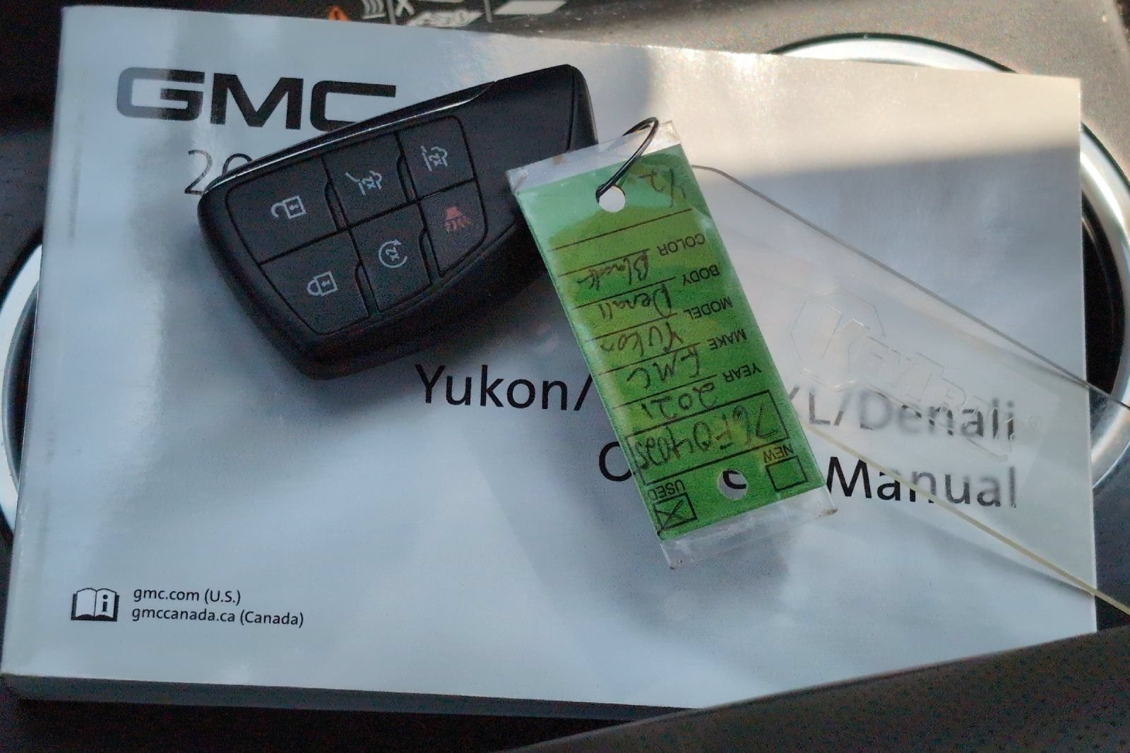 Used 2021 ONYX BLACK GMC SLT image 9