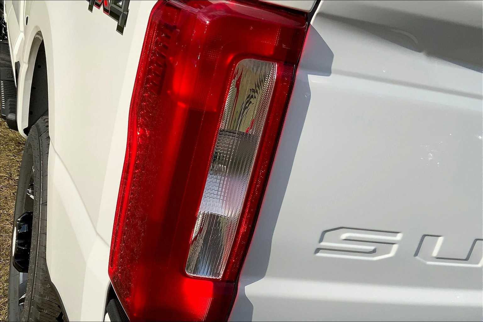 New 2026 Oxford White Ford F-250® XL image 14