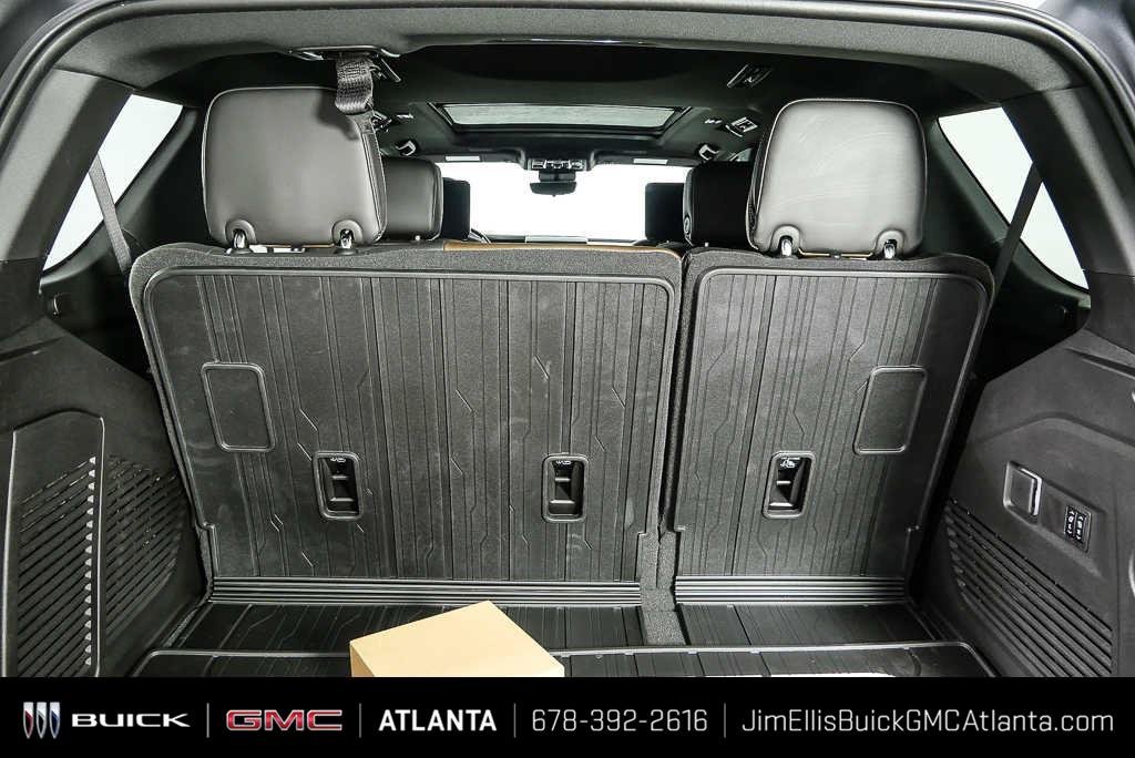 2026 GMC Yukon Denali Ultimate - Photo 33