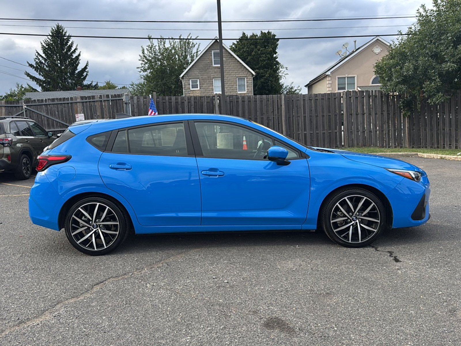 Used 2025 Oasis Blue Pearl Subaru Sport image 9