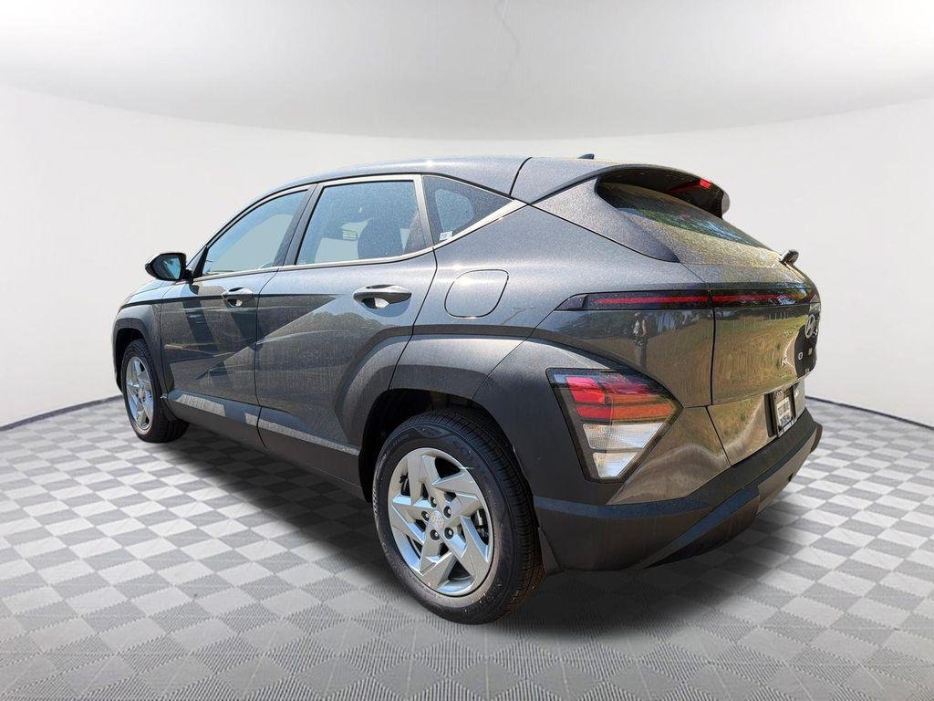 New 2026 Gray Hyundai SE FWD image 7