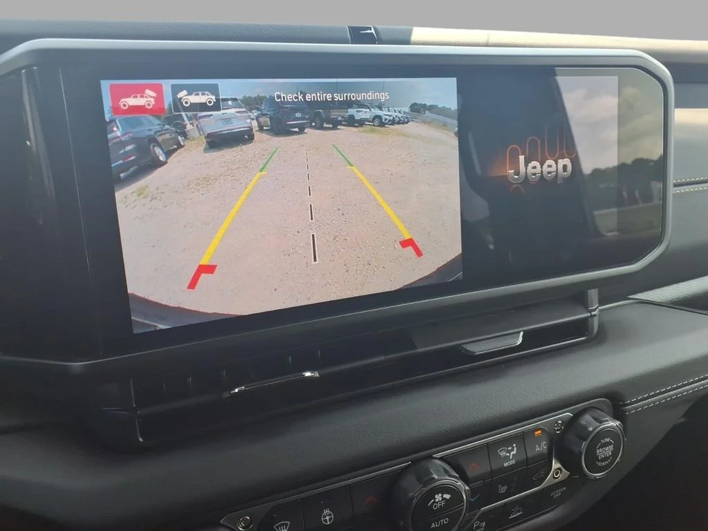 New 2026 Reign Exterior Paint Jeep Sahara image 17