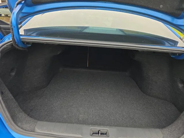 Used 2020 Blue Nissan SV image 13
