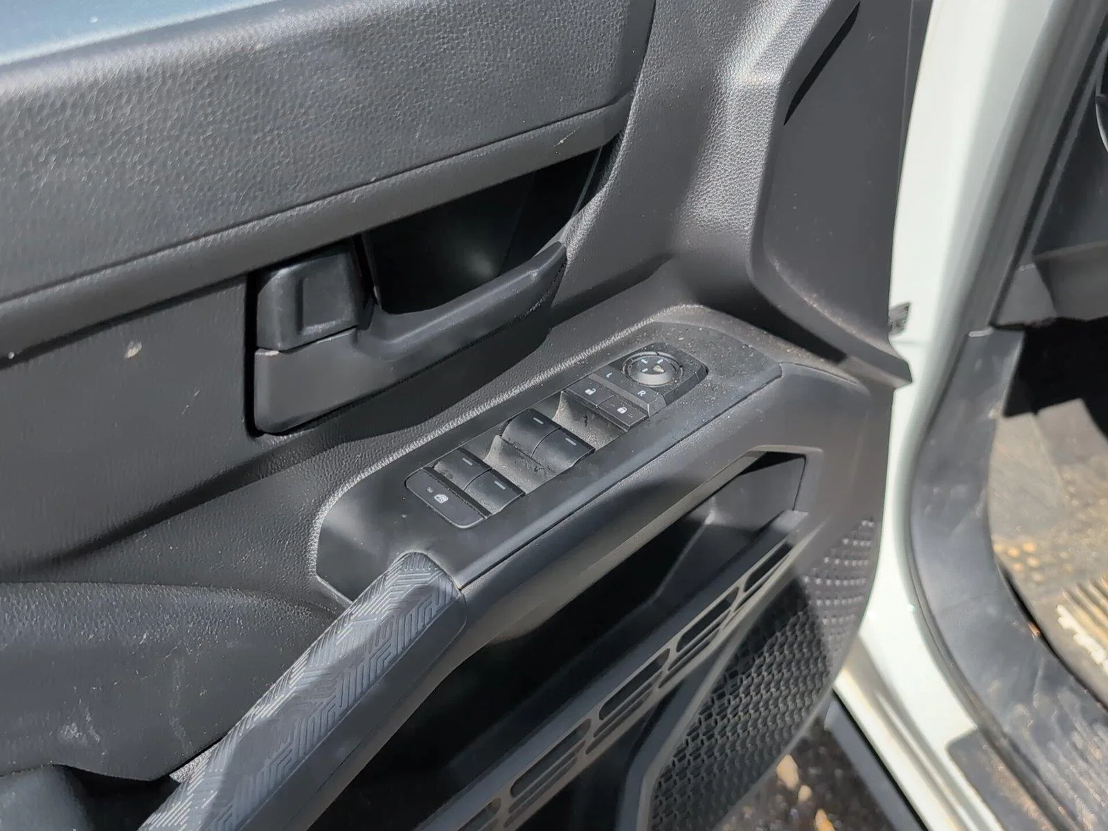 Used 2025 Ice Cap Toyota SR5 image 12