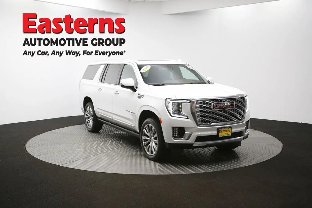 Used 2022 White GMC Denali image 56