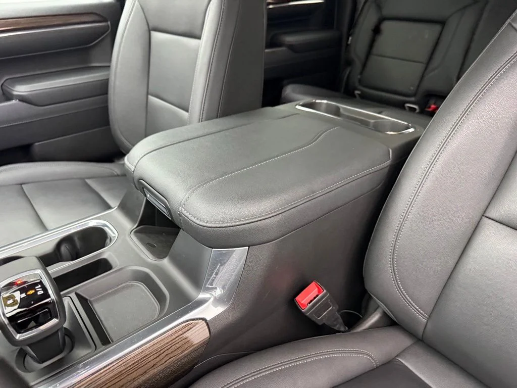 Used 2023 White Chevrolet LT Trail Boss image 23