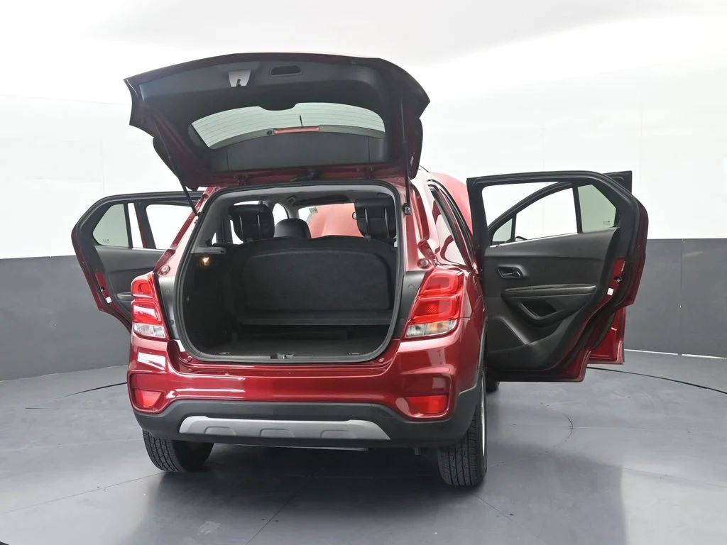 Used 2021 Crimson Metallic Chevrolet LT image 71