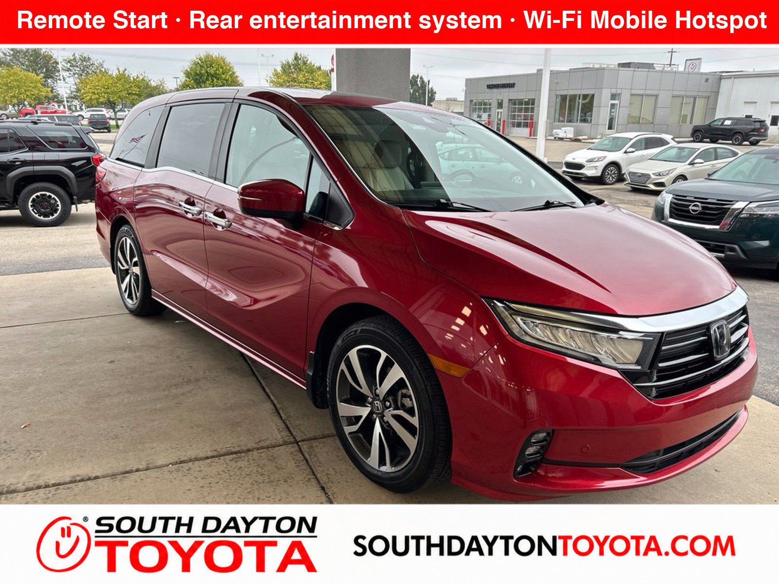 Used 2024  Honda Touring image 1