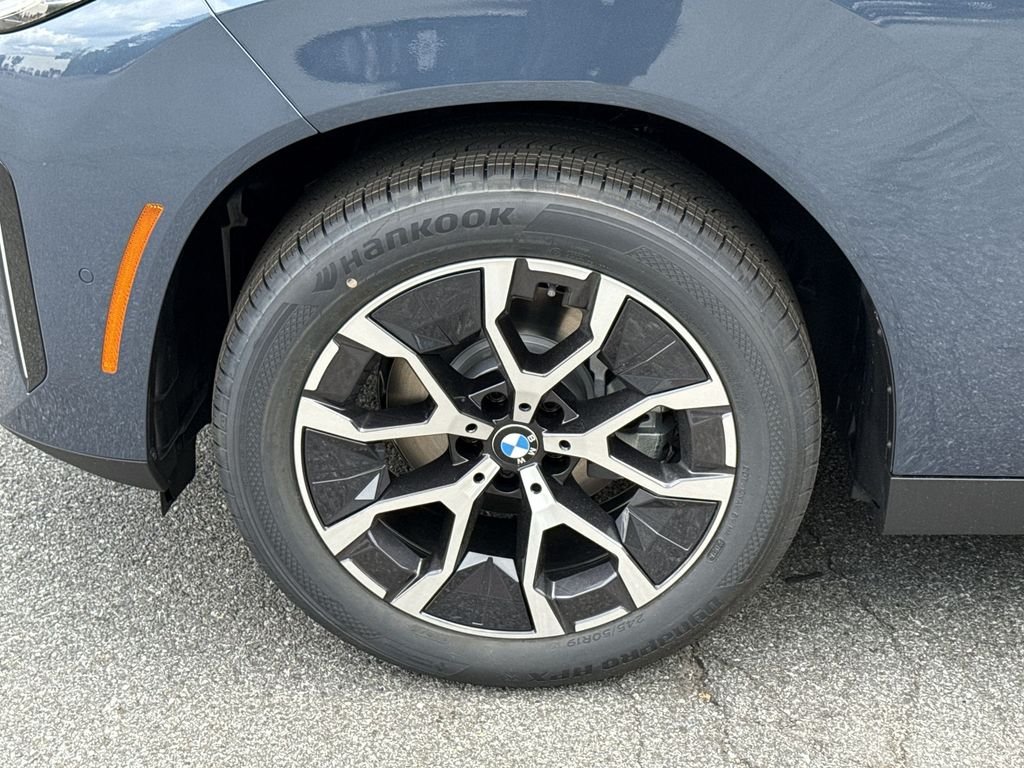 New 2026 Blue Metallic BMW 30 xDrive image 10