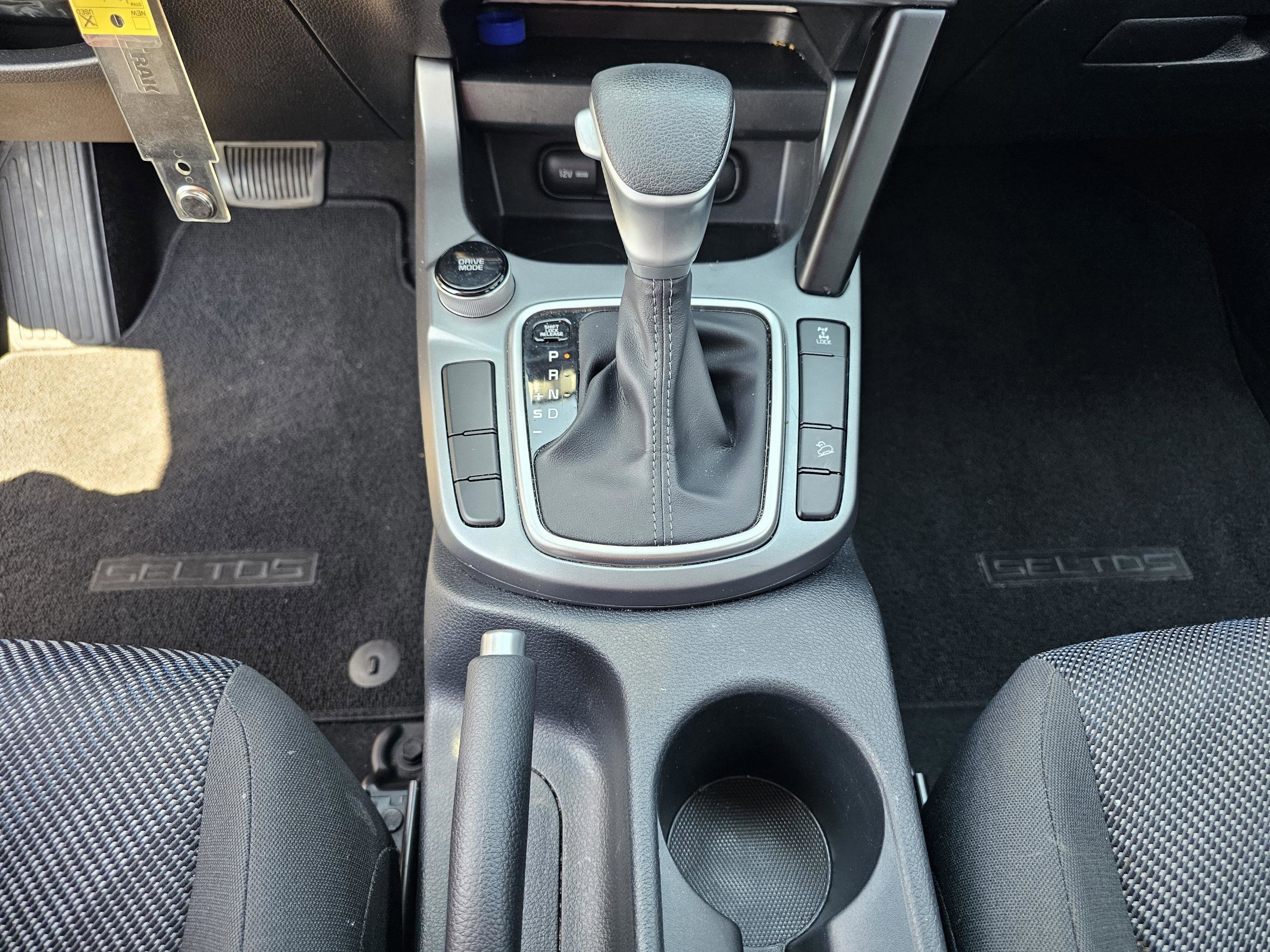 Used 2023 Steel Gray Kia LX image 24